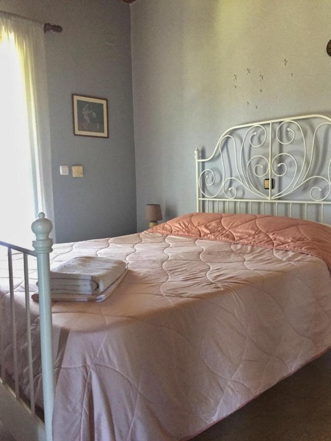 Genari Beach Apartments Levendokhórion Eksteriør bilde