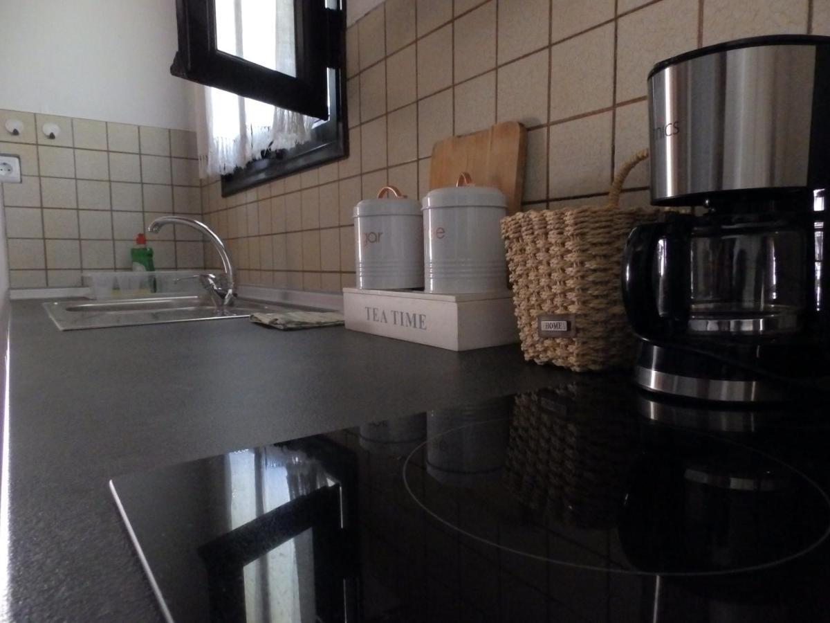 Genari Beach Apartments Levendokhórion Eksteriør bilde