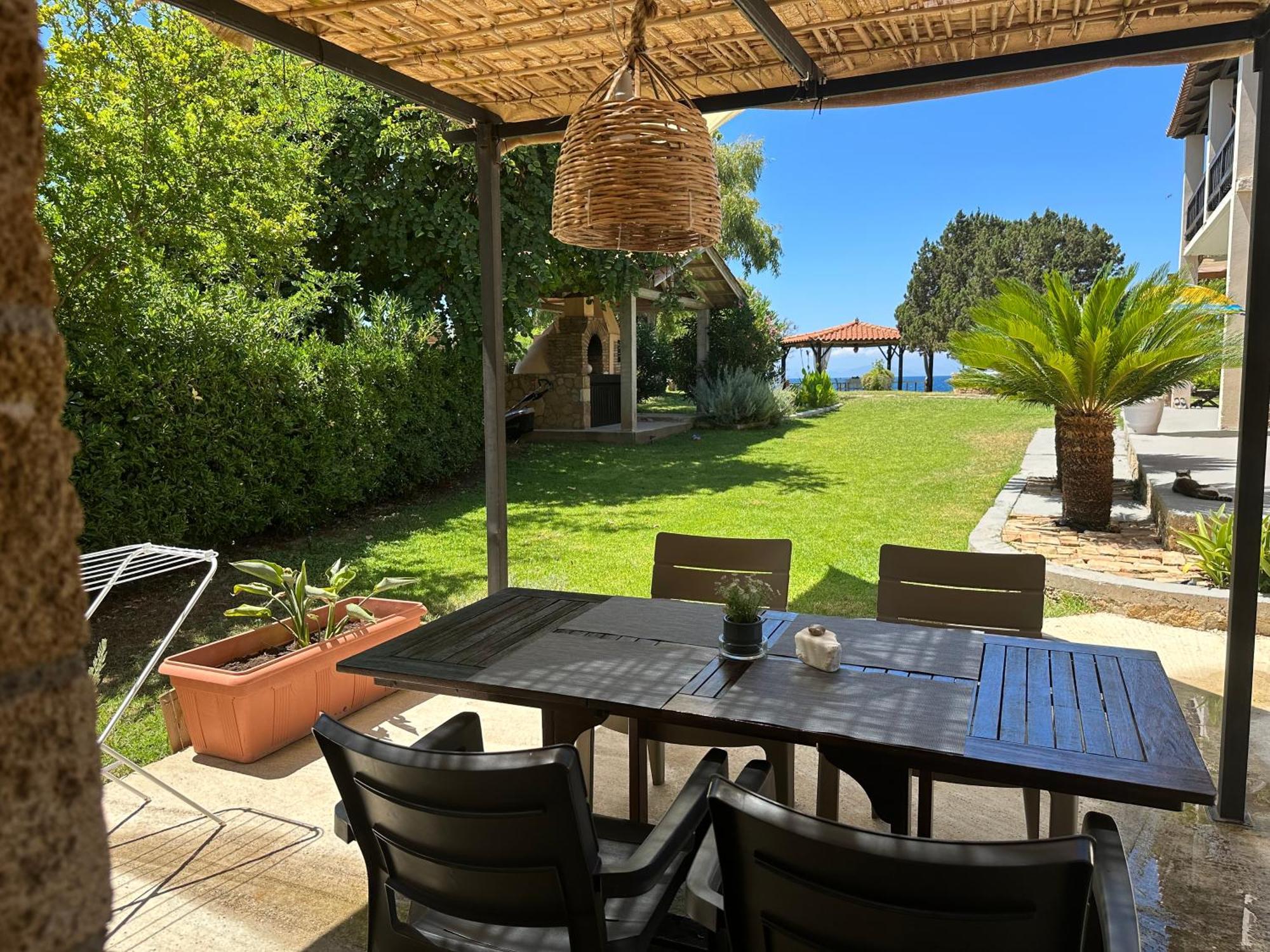 Genari Beach Apartments Levendokhórion Eksteriør bilde